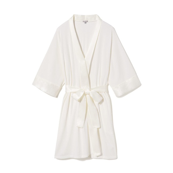 Pj Harlow Other - Pj Harlow Shala pearl Satin Robe